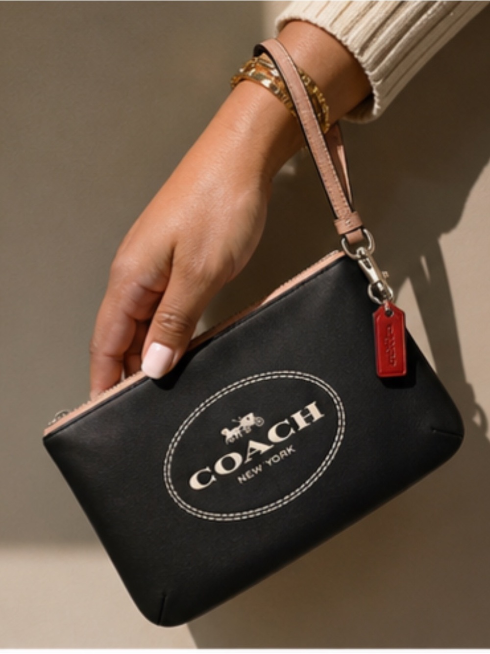 Vintage Coach Black Leather Wristlet Pouch Clutch NYC Classic Minimalist